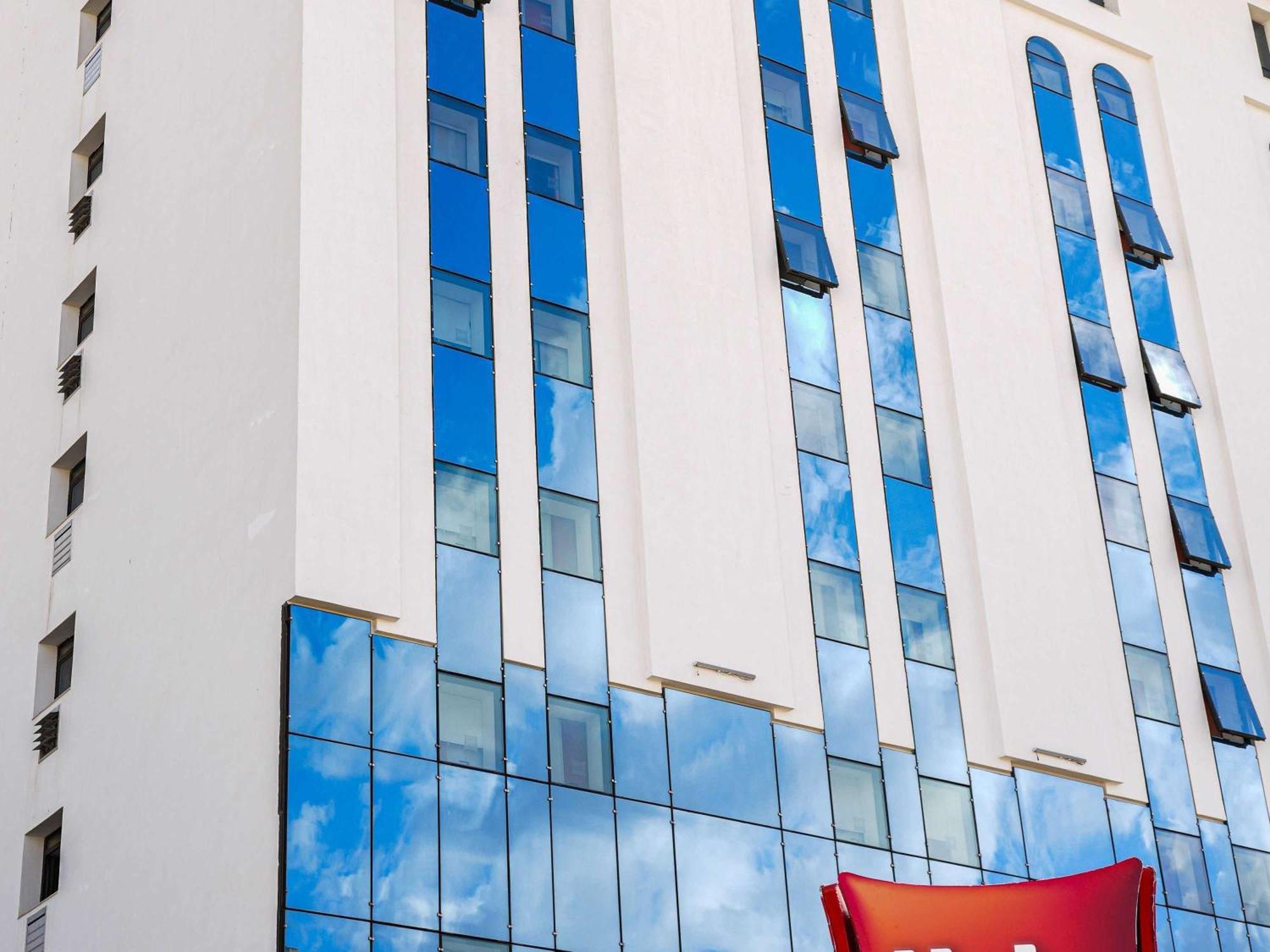 Hotel Ibis Tunis Zewnętrze zdjęcie
